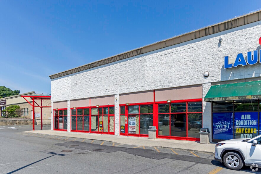 More Photos Of 691 Co-op City Blvd, Bronx General Retail For Lease