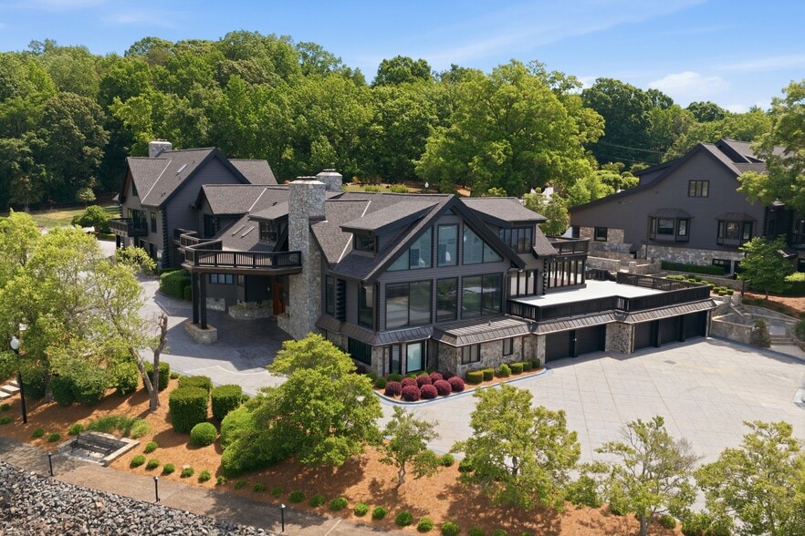 More Photos Of 9715 Nine Eagles Ln, Charlotte Specialty For Sale