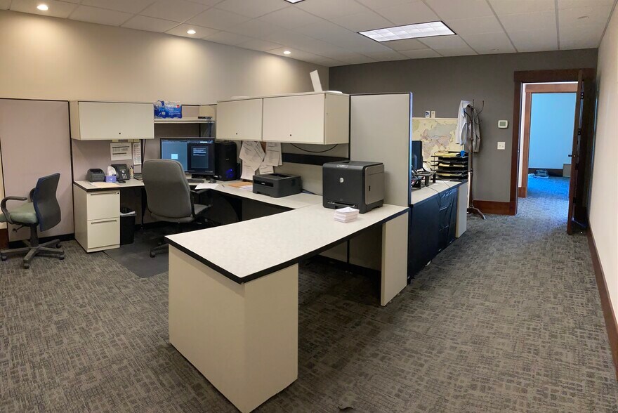 More Photos Of 141-145 W 900 N, Springville Light Distribution For Sale