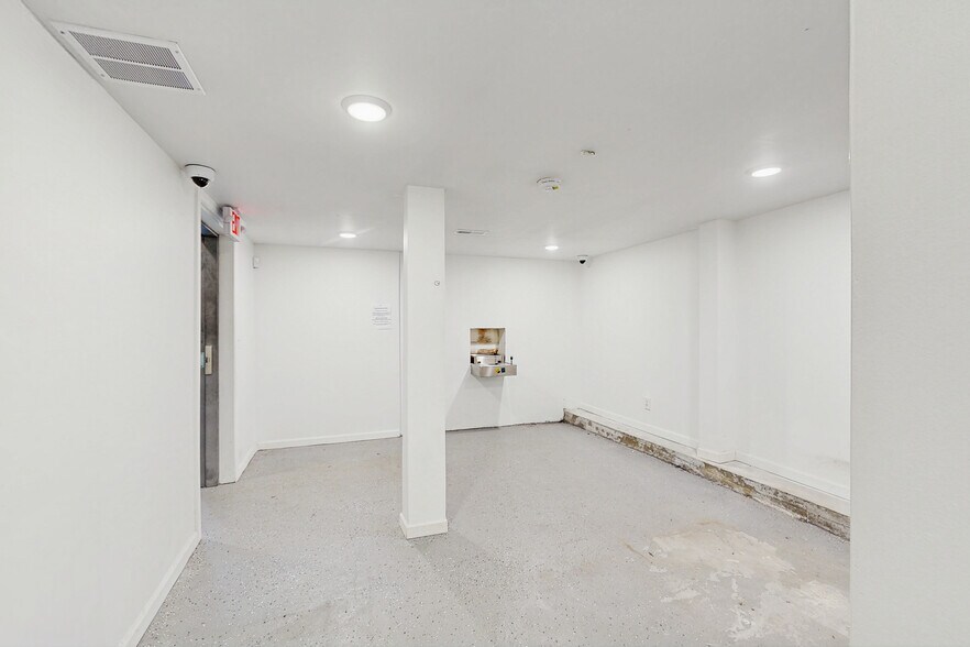 More Photos Of 1722-1724 Atlantic Ave, Atlantic City Apartments For Lease