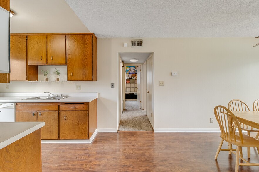 More Photos Of 150 Yorkshire Ct, Vallejo Apartments For Sale