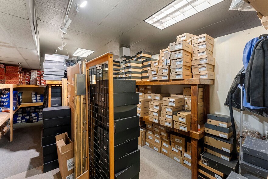 More Photos Of 110 N. Main St, Unit 110 st, Breckenridge General Retail For Sale