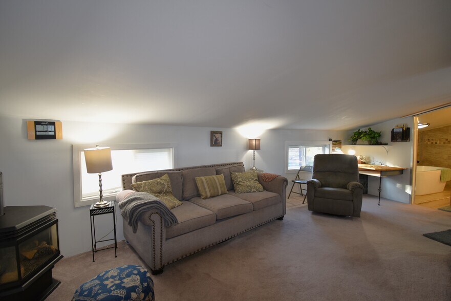 More Photos Of 3555 Yale Kilgore Rd, Island Park Multifamily For Sale