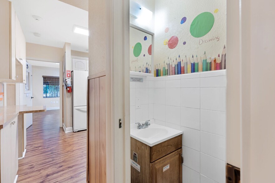 More Photos Of 3521 E 4th Ave, Hialeah Daycare Center For Sale