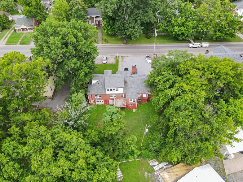 More Photos Of 419 Belmont Ave, Shelbyville Multifamily For Sale