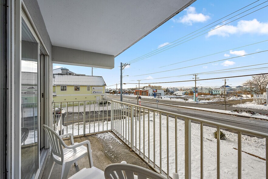 More Photos Of 7500 Coastal Hwy, Ocean City Hotel For Sale