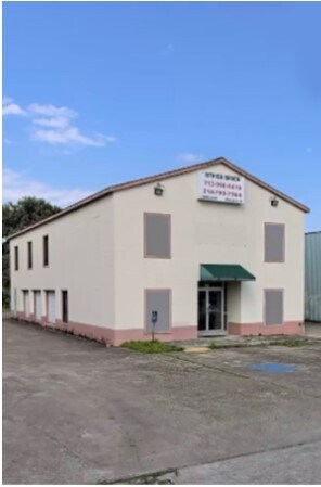 More Photos Of 805 Dumont St, South Houston Loft Creative Space For Lease