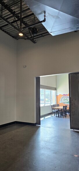 More Photos Of 1515 S Price Rd, Chandler Storefront Retail Office For Lease