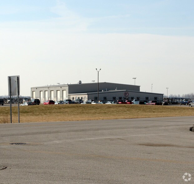 More Photos Of 1827 Sandusky St, Fostoria Warehouse For Sale