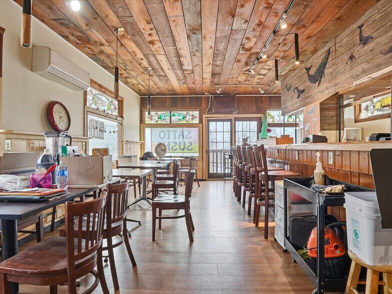 More Photos Of 1874 Route 611, Mount Pocono Restaurant For Sale