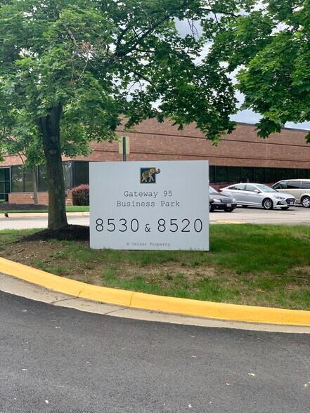 More Photos Of 8530 Cinder Bed Rd, Lorton Flex For Lease