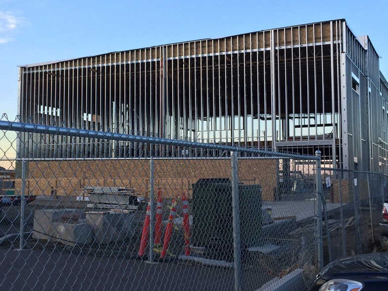More Photos Of 7035 W Clearwater Ave, Kennewick Office For Lease