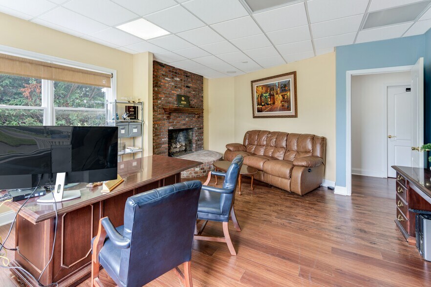 More Photos Of 531 Mullica Hill Rd, Mullica Hill Office For Sale