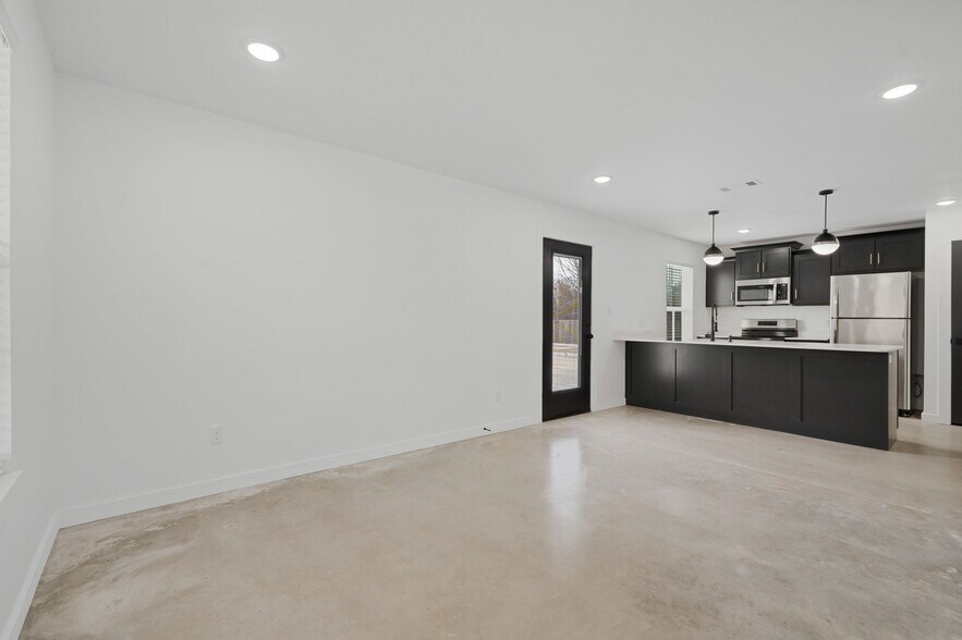 More Photos Of 5600 Spradling Ave, Fort Smith Multifamily For Sale