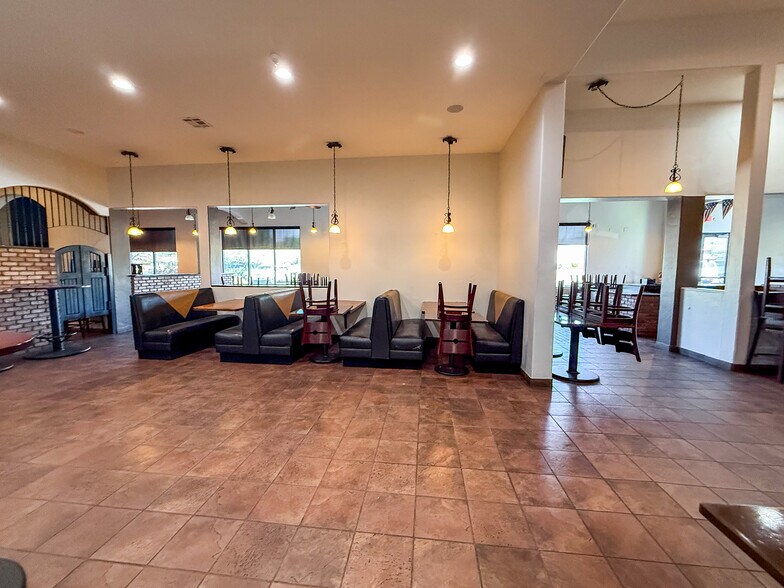 More Photos Of 720 E 700 S, St George General Retail For Lease