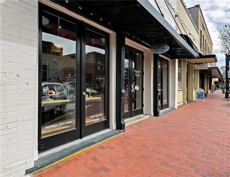 More Photos Of 1035 E 15th St, Plano Storefront Retail Office For Lease