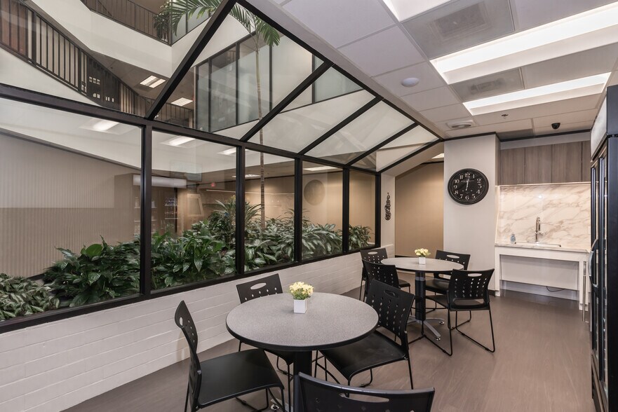 More Photos Of Private Office Space, Houston Office For Lease