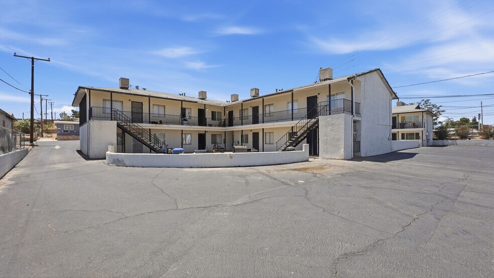 More Photos Of 511-517 E Fredricks St, Barstow Apartments For Sale