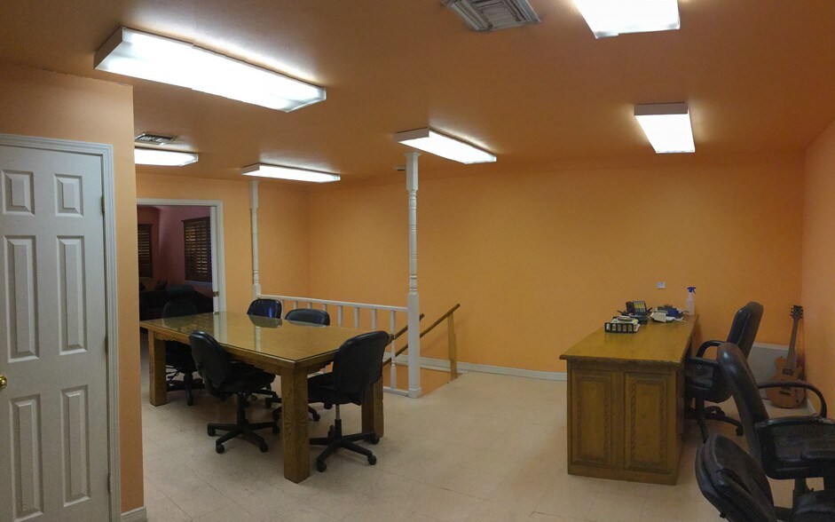 More Photos Of 10111 Dyer St, El Paso Auto Repair For Sale