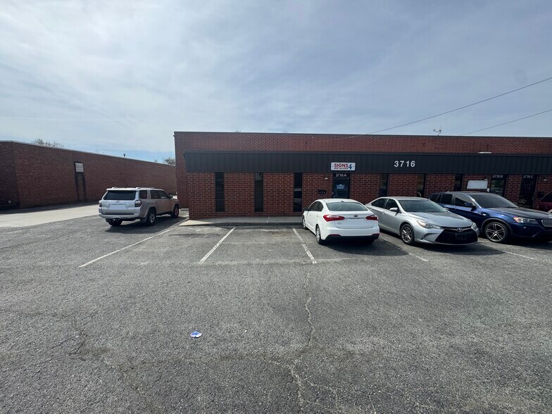 Primary Photo Of 3716 Alliance Dr, Greensboro Warehouse For Lease