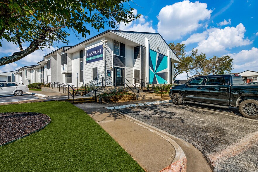 More Photos Of 834 Timberlake Dr, Arlington Apartments For Sale