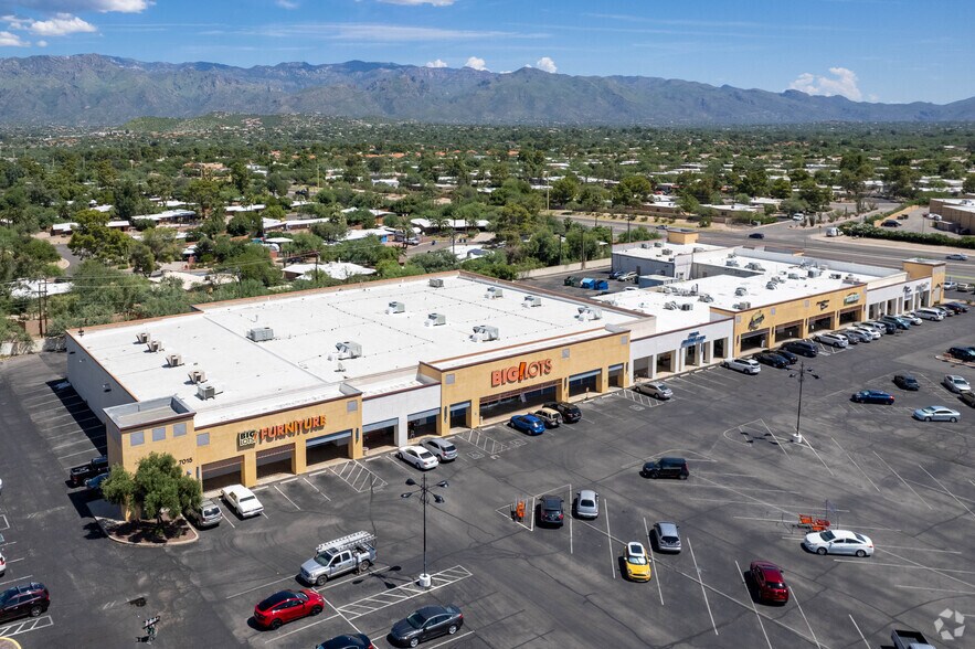 More Photos Of 7015-7053 E Tanque Verde Rd, Tucson Unknown For Lease