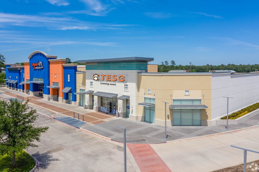 More Photos Of 17937-17945 I-45 S, Shenandoah Unknown For Lease