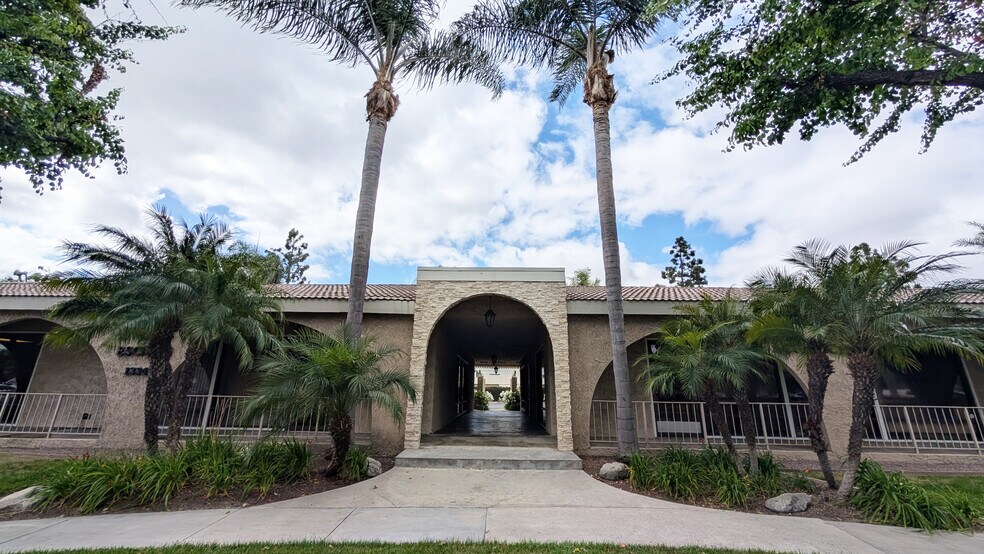 More Photos Of 13326 South St, Cerritos Medical For Lease