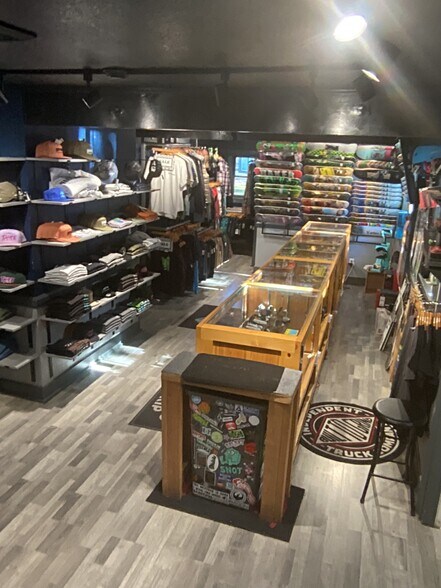 More Photos Of 3542 Lake Tahoe Blvd, South Lake Tahoe Restaurant For Sale