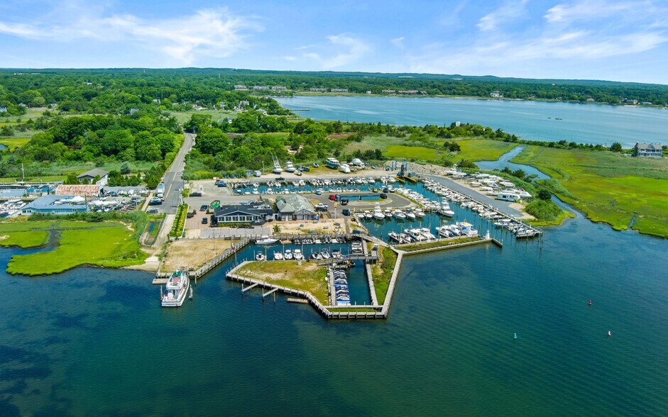 More Photos Of 215 Atlantic Ave, East Moriches Marina For Sale