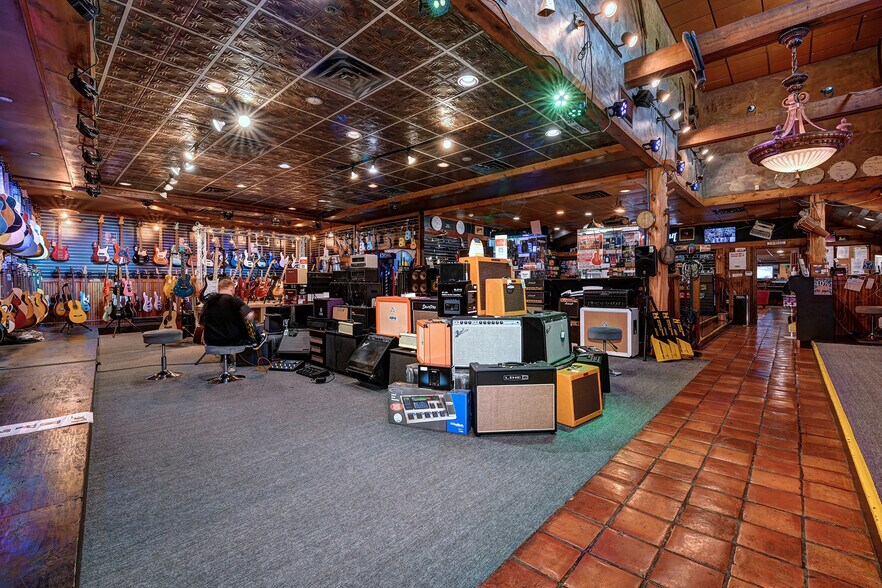 More Photos Of 1900 Mellwood Ave, Louisville Freestanding For Sale