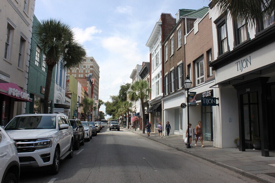 More Photos Of 344 King St, Charleston Storefront Retail Residential For Sale