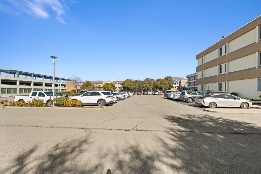 More Photos Of 2089 Vale Rd, San Pablo Office For Sale