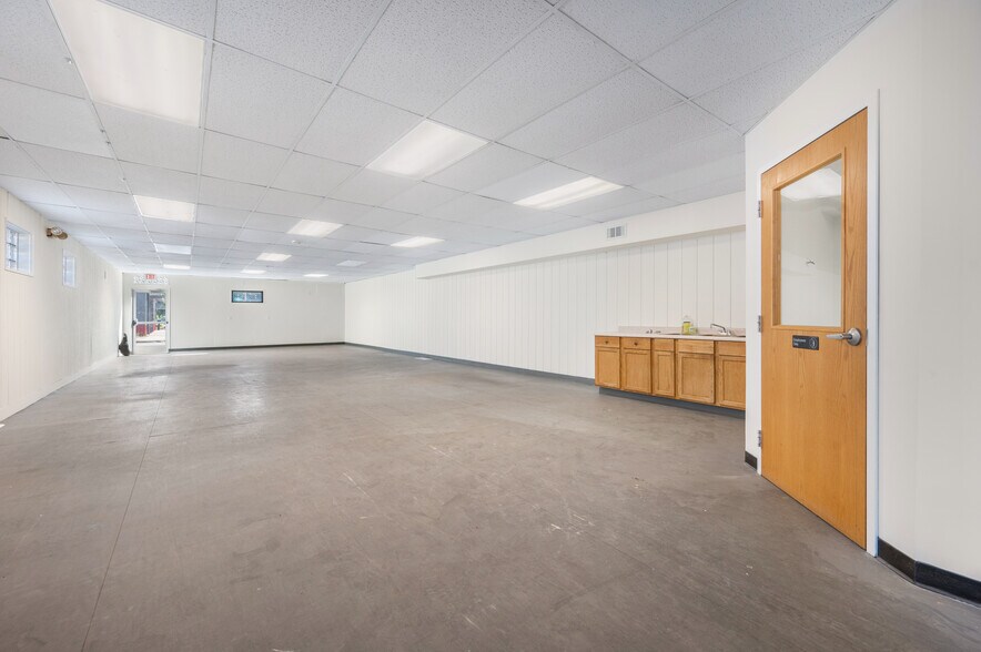 More Photos Of 605 N State St, Big Rapids Loft Creative Space For Sale