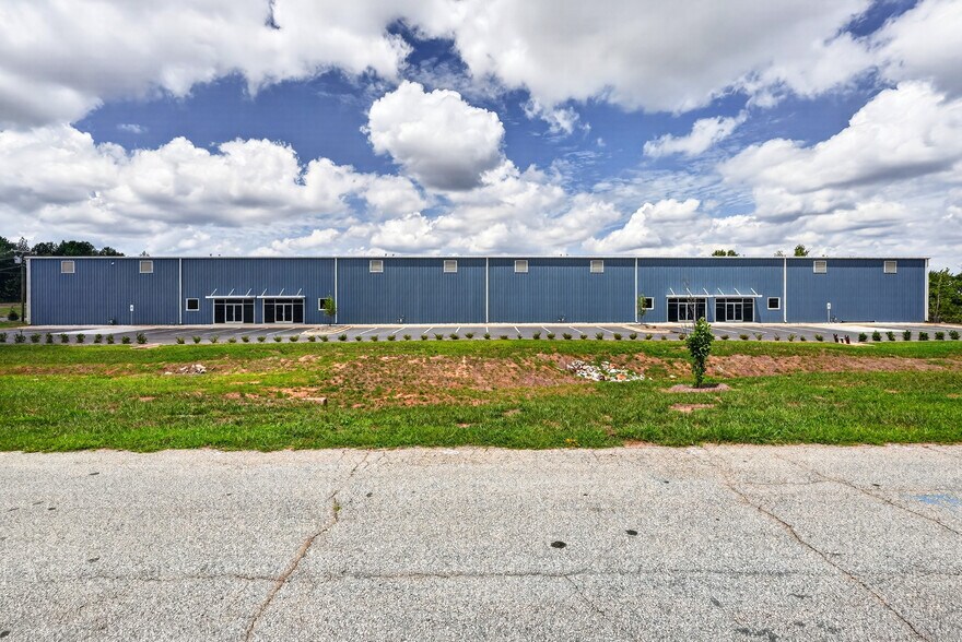 More Photos Of 121 Osage dr, Greenville Warehouse For Sale