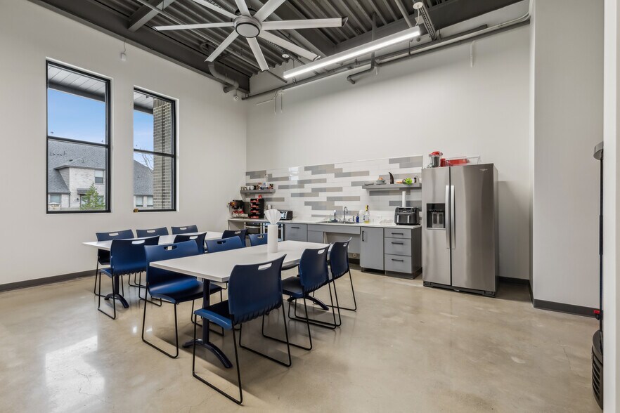 More Photos Of 4600 Eden Rd, Arlington Loft Creative Space For Sale