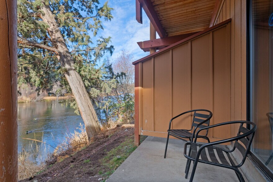 More Photos Of 3105 NE O. B. Riley Rd, Bend Hotel For Sale