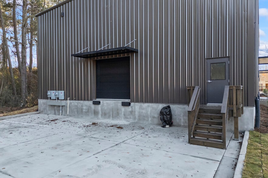 More Photos Of 161 Fritz Mar Ln - Bldg 600, Athens Warehouse For Lease