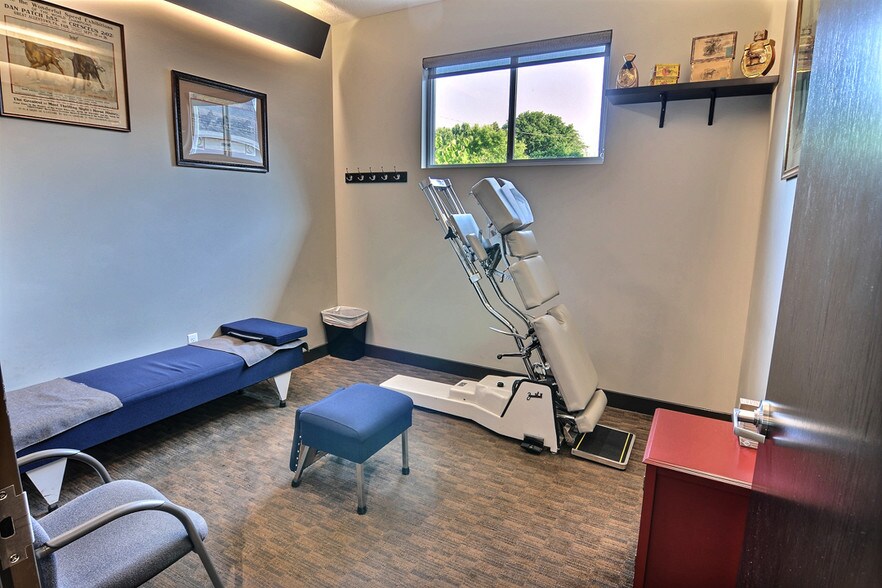 More Photos Of 709 S 18th St, Lafayette Freestanding For Sale