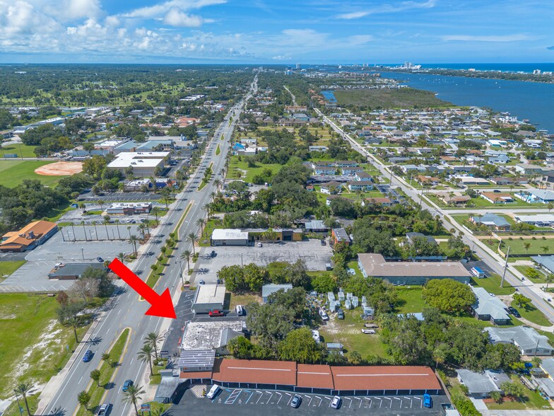 More Photos Of 1841 S Ridgewood Ave, Daytona Beach Freestanding For Sale
