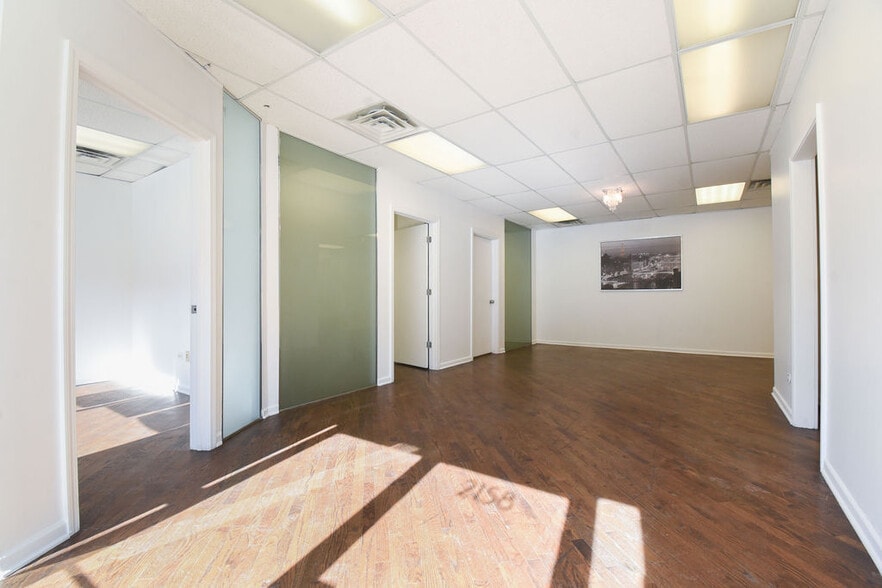 More Photos Of 2158 Grand Ave, Chicago Apartments For Sale