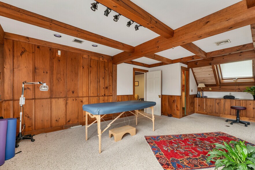 More Photos Of 68 Lyme Rd, Hanover Office Residential For Sale