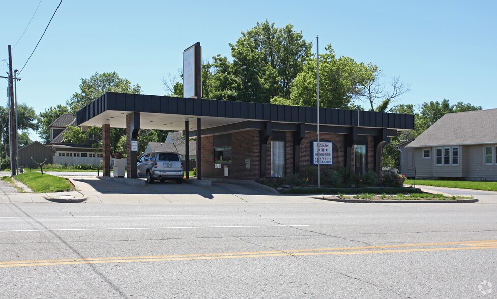 More Photos Of 218 S Kansas Ave, Olathe Freestanding For Lease