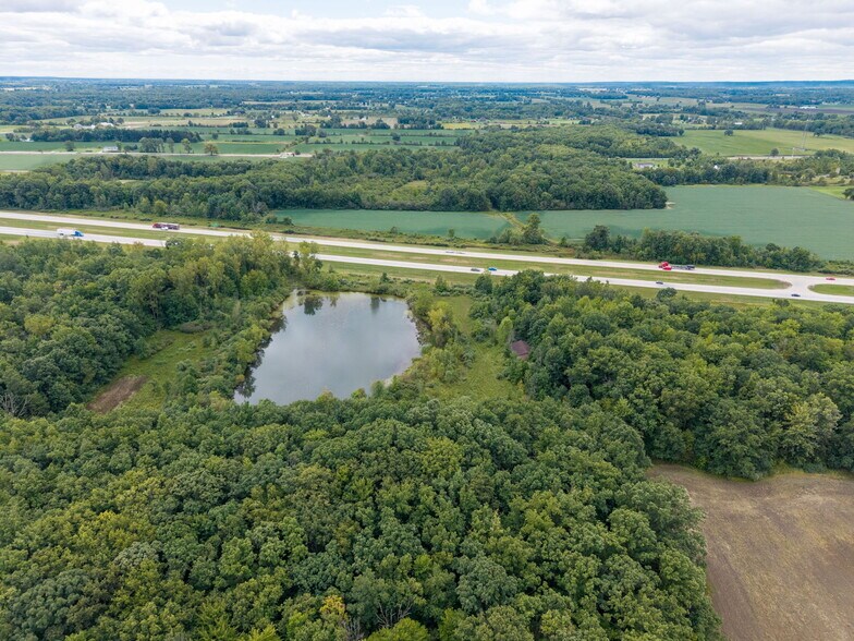 More Photos Of 4225 East St, Akron Office For Sale