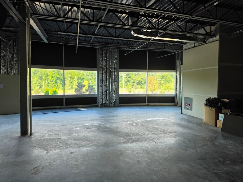 More Photos Of 6240 Rashelle Dr, Flint Medical For Lease