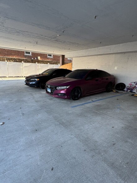 More Photos Of 3573 Laconia Ave, Bronx Apartments For Sale