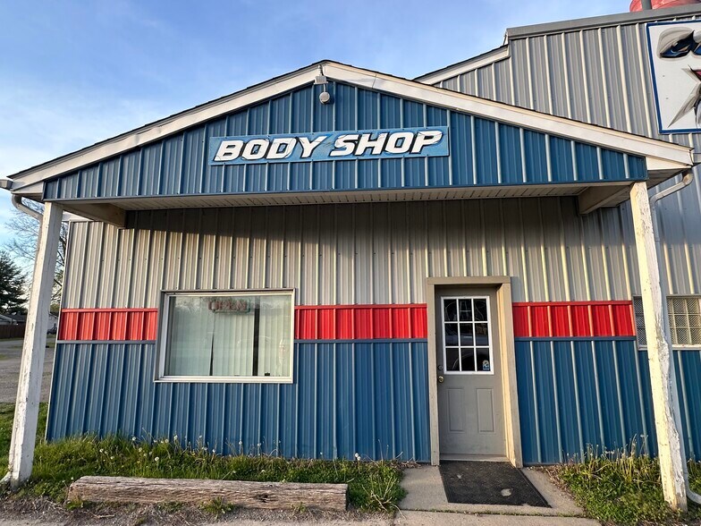 More Photos Of 1501 Oxford State Rd, Middletown Auto Repair For Lease