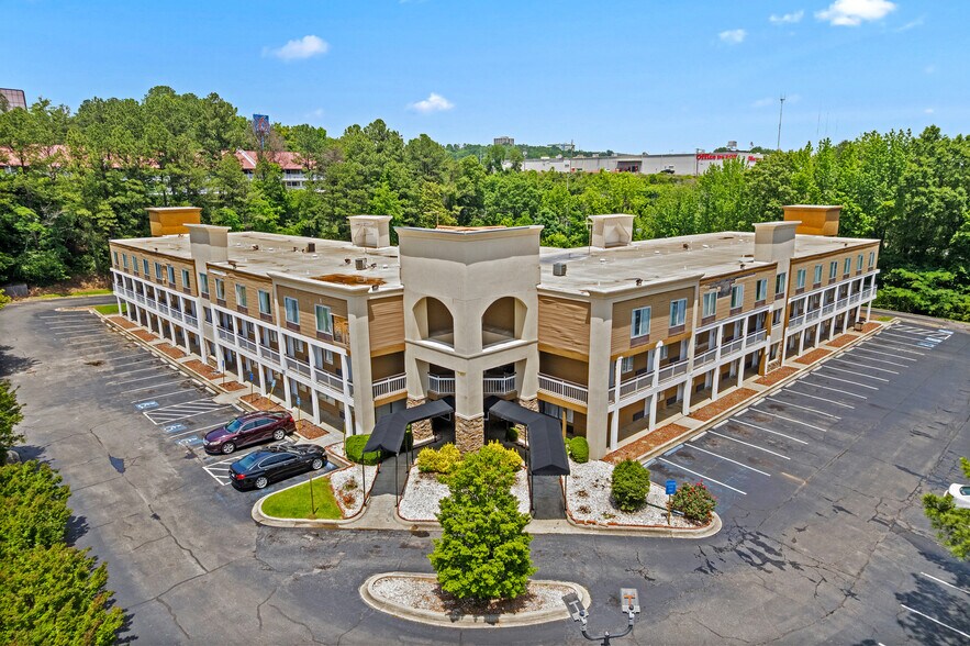 More Photos Of 155 Vulcan Rd, Birmingham Hotel For Sale