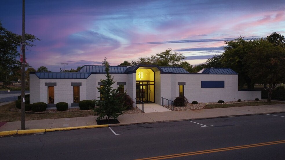 More Photos Of 245 N Seltzer St, Crestline Bank For Sale