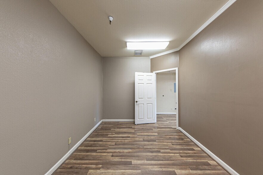 More Photos Of 12315 Deerfield Dr, Truckee Office Residential For Sale